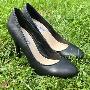 Steve Madden- Black Leather High Heels
